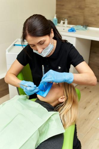Імплантація в стоматології Harmonydental 